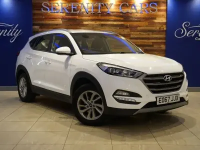 Used Hyundai Tucson SE 132 HP (97 kW) 2017 White SUV