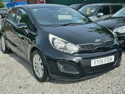 Used Kia Rio 85 HP (62 kW) 2014 Black Hatchback