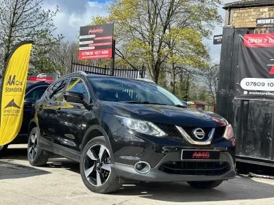Used Nissan Qashqai N-Connecta 2017 Black SUV