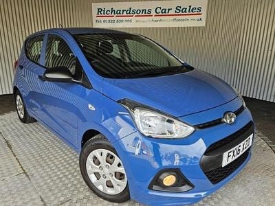 Used Hyundai i10 66 HP (48 kW) 2016 Blue Hatchback