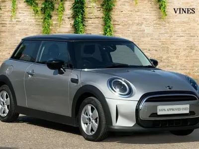 Used Mini Cooper Classic 134 HP (98 kW) 2023 Silver Hatchback