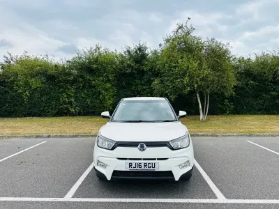 Used SsangYong Tivoli 115 HP (84 kW) 2016 White SUV