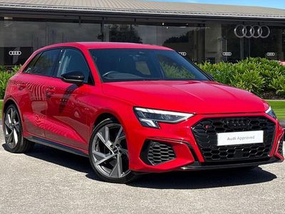 Usado Audi S3 Sportback Black Edition 310 HP (228 kW) 2023 Vermelho Citadino