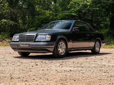 Used Mercedes E220 1995 Black Cabriolet