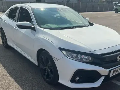 Used Honda Civic SR 129 HP (94 kW) 2017 White Hatchback