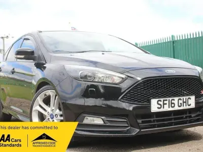 Second-hand Ford Focus ST 250 CP (183 kW) 2016 Negru Hatchback