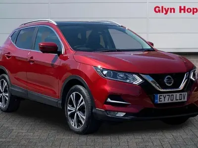 Used Nissan Qashqai N-Connecta 140 HP (102 kW) 2020 Red SUV