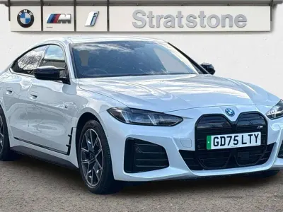 Usado BMW i4 Shadowline 394 kW (537 CV) 2025 Blanco Berlina
