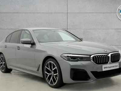 Begagnad BMW 520 M Sport 187 HK (137 kW) 2022 Grå