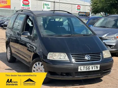 Begagnad VW Sharan S 115 HK (84 kW) 2006 Svart Minibuss