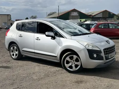 Used Peugeot 3008 Sport 112 HP (82 kW) 2011 Silver Estate