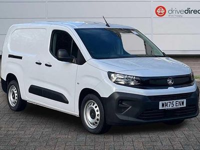 New Vauxhall Combo 100 HP (73 kW) 2025 White MPV