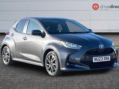 Used Toyota Yaris Hybrid Design 116 HP (85 kW) 2023 Grey Hatchback