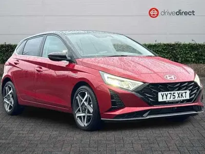 Nowe Hyundai i20 Premium 100 KM (73 kW) 2025 Czerwony Hatchback