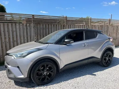 Used Toyota C-HR 116 HP (85 kW) 2017 Silver SUV
