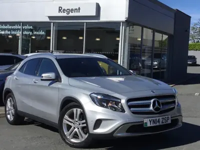 Usado Mercedes GLA200 SE 2014 Prateado SUV