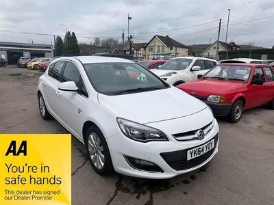 Used Vauxhall Astra Elite 165 HP (121 kW) 2014 White Hatchback