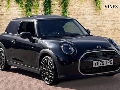 Used Mini Cooper Hatch 113 kW (154 HP) 2025 Black Hatchback