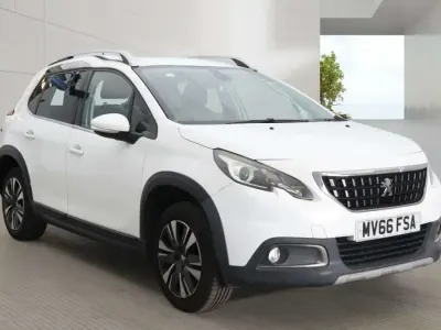 Käytetty Peugeot 2008 Allure 2016 Valkoinen Katumaasturi