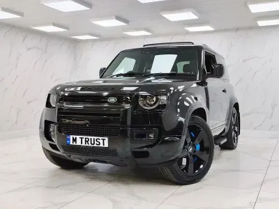 Used Land Rover Defender S 525 HP (386 kW) 2021 Black SUV