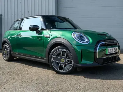 Used Mini Cooper SE Hatch 135 kW (184 HP) 2021 Green Hatchback