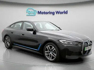 Usado BMW i4 Sport Line 210 kW (286 CV) 2024 Negro Berlina
