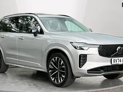 Used Volvo XC90 Ultra 250 HP (183 kW) 2025 Metallic  silver dawn SUV