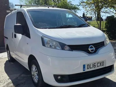 Used Nissan NV200 Tekna 2016 White MPV