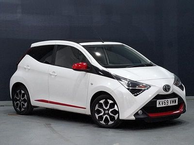 Used Toyota Aygo Trend 72 HP (52 kW) 2019 White Hatchback
