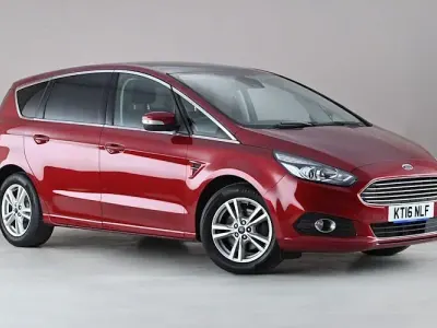 Usado Ford S-MAX Titanium 179 CV (131 kW) 2018 Monovolumen