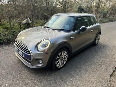 Silver Used 2016 Mini Cooper D Hatch Hatchback | £4,400 (Good price)