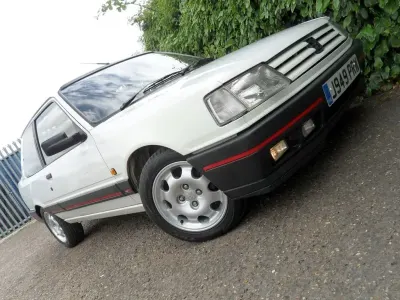 Used Peugeot 309 1991 White Hatchback