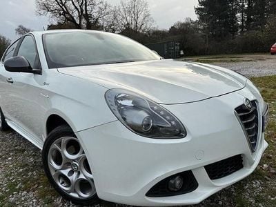 Used Alfa Romeo Giulietta Sprint 170 HP (125 kW) 2015 White Hatchback