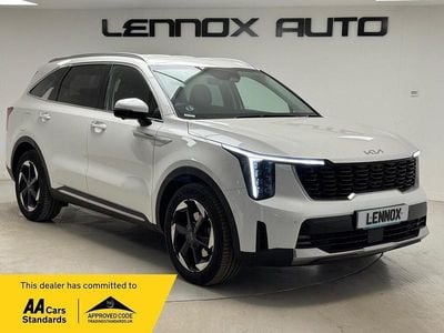 Used Kia Sorento 2025 White SUV