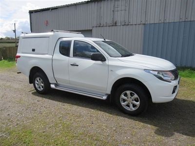 used Mitsubishi L200 2.4 DI D 4WD 4LIFE CLUB CAB 151 BHP