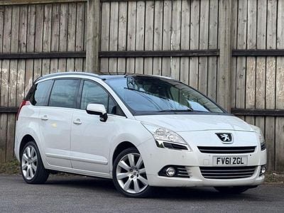 Usado Peugeot 5008 2011 Branco Monovolume