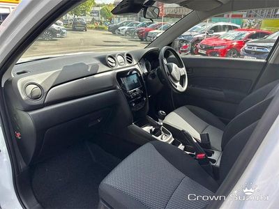 Used Suzuki Vitara 127 HP (93 kW) 2024 White SUV