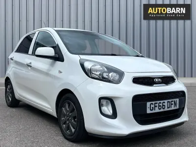 Used Kia Picanto 65 HP (47 kW) 2016 White Hatchback