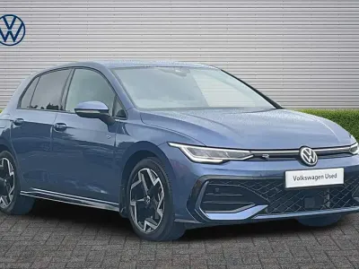 Used VW Golf VIII R-line 150 HP (110 kW) 2024 Blue Hatchback
