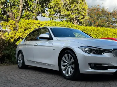 Used BMW 320 Comfort Edition 2012 White Sedan