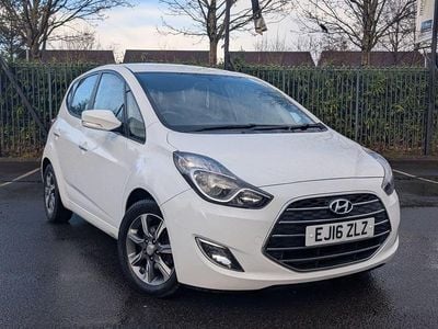 Used Hyundai ix20 SE 2016 White Hatchback