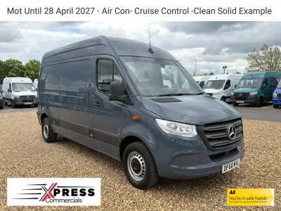 Używany Mercedes Sprinter 143 KM (105 kW) 2018 Szary Van