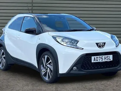 Used Toyota Aygo X 72 HP (52 kW) 2025 White SUV