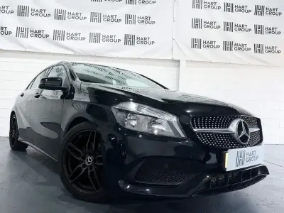 Second-hand Mercedes A180 AMG line 2017 Negru Hatchback