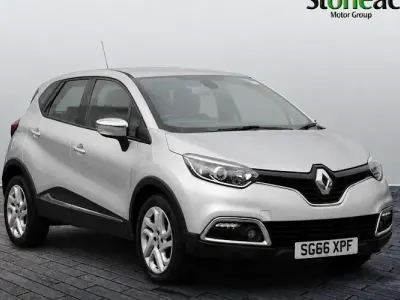 Used Renault Captur Dynamique 90 HP (66 kW) 2017 Silver SUV