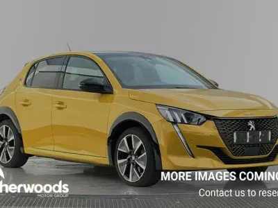 Used Peugeot e-208 GT-line 100 kW (137 HP) 2020 Yellow Hatchback