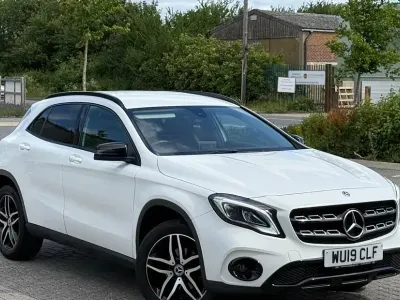 Used Mercedes GLA180 Urban 122 HP (89 kW) 2019 White SUV