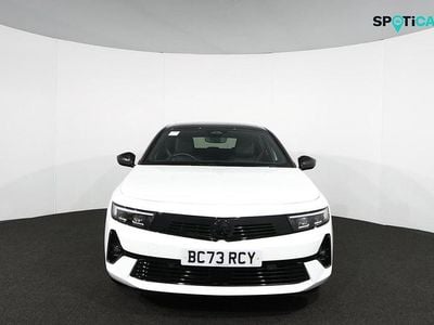 Arctic white Used 2024 Vauxhall Astra Ultimate Hatchback | £19,595 (Fair price)