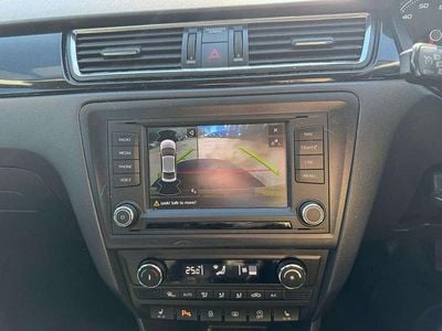 Used Seat Toledo XCELLENCE 108 HP (79 kW) 2018 White Hatchback