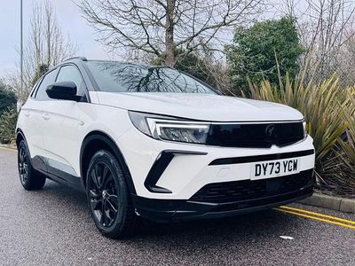 Used Vauxhall Grandland X 130 HP (95 kW) 2023 White SUV